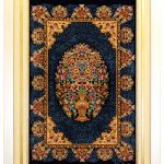 تابلو فرش دستباف ابریشم گل و گلدان قم کد 014375